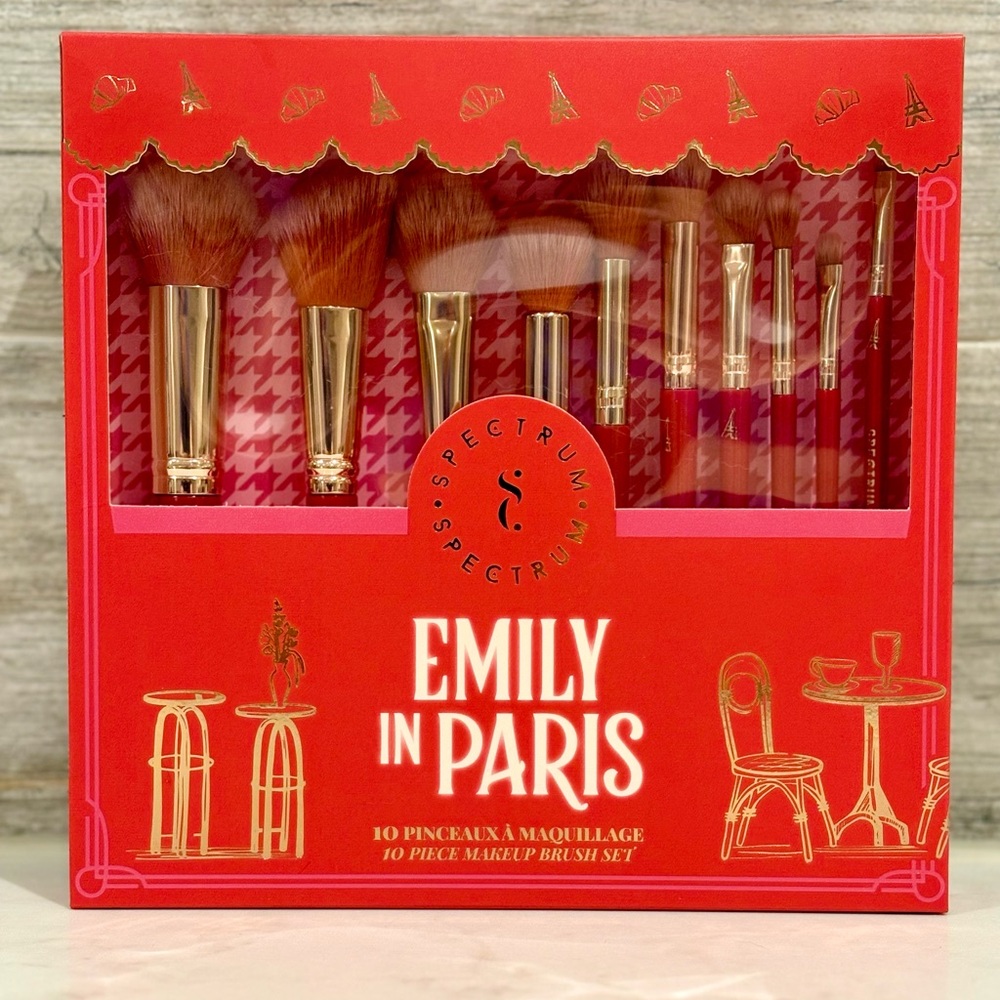 Emily in Paris 10 Piece Makeup Brush Set and 3 Piece Macaron Sponges.